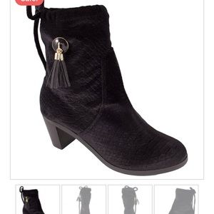 NEW IN BOX Lindsay Phillips Tara Ankle Boot
